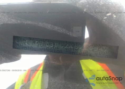 2019 Toyota Sienna Limited/Xle z USA, uszkodzony, nr VIN 5TDDZ3DC2KS220947